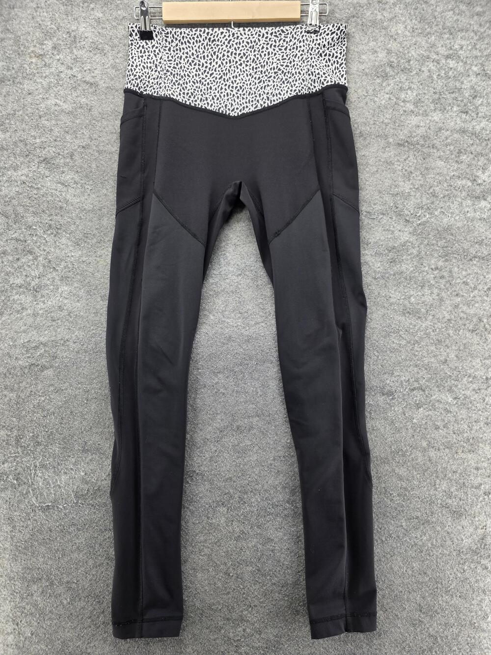 Lululemon Leggings Womens 8 Black Ankle Animal Print Pockets Elastic Waist
